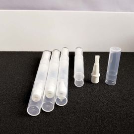 قیمت خوب مواد جدید PP رژ لب درخشان ، لوله های لب درخشان رنگ شفاف OEM آنلاین
